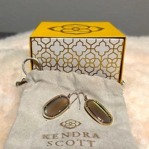 Kendra Scott Elle Gold Drop Earrings in Dichroic Glass